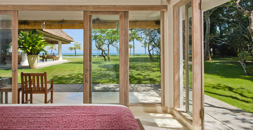 Atas Ombak - Ground floor main house guestroom